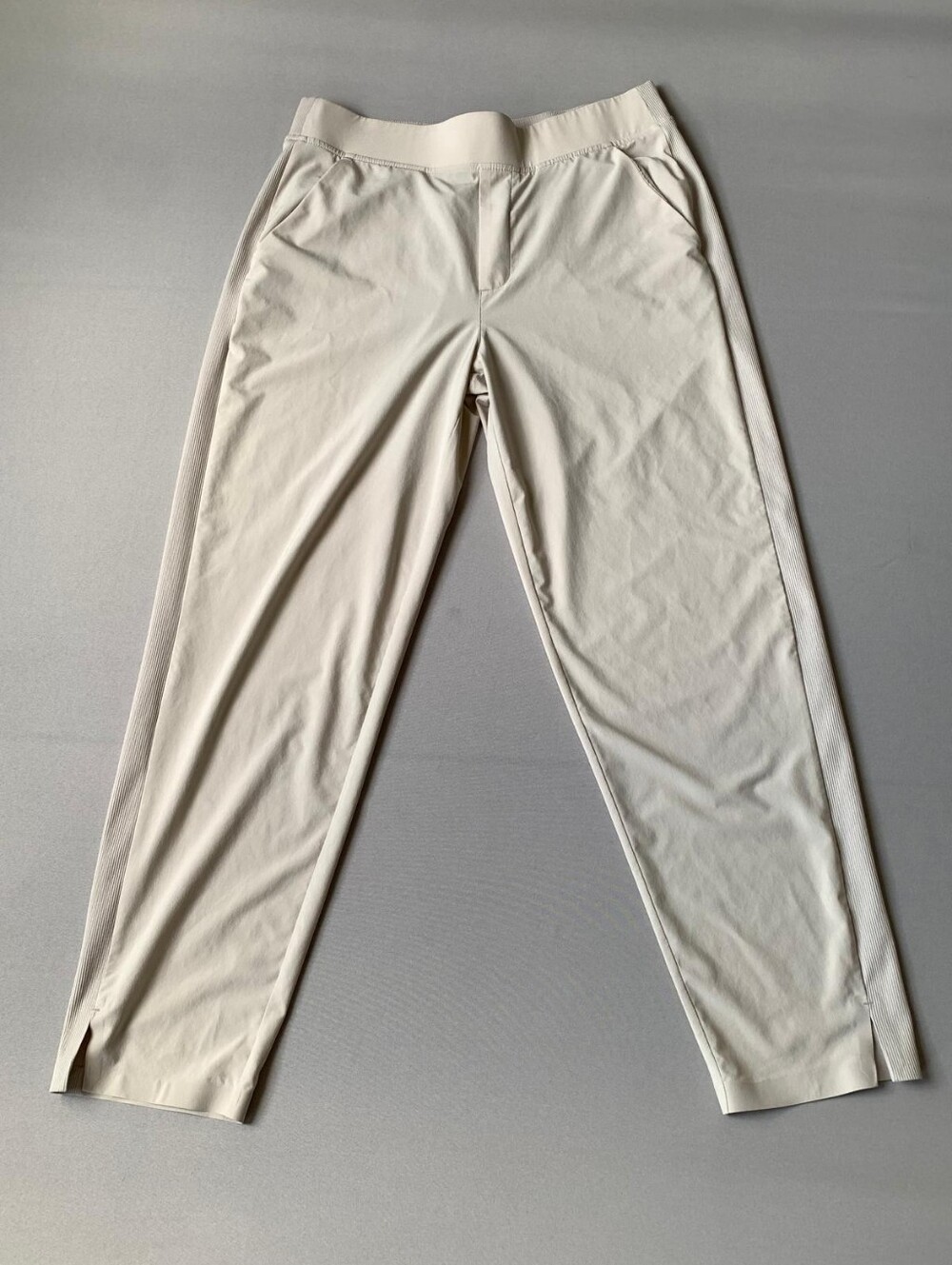 Athleta Brooklyn Ankle Pants Size 10 Cream Travel Pants